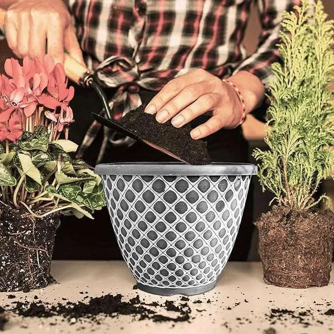 SG Traders Bell Quilt Plant Pots (Pack of 2)